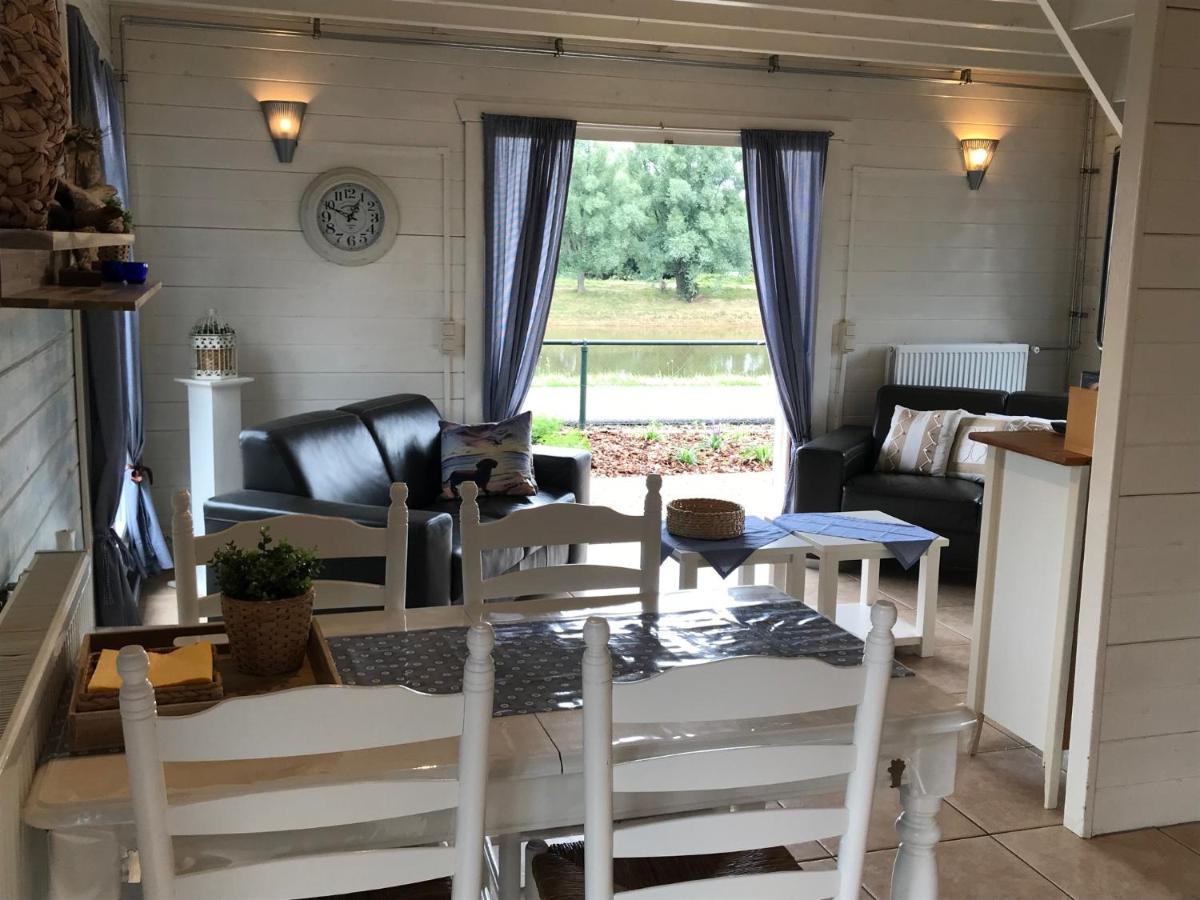 Villa Viva La Vie à Maaseik Extérieur photo